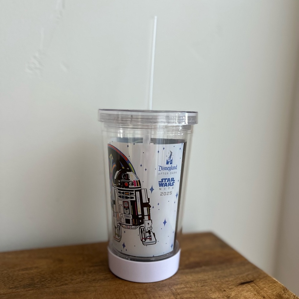 Disney Star Wars Nite 2025 Exclusive Light Up Tumblr NEW